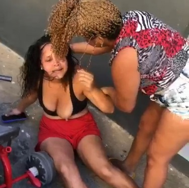 Wife Catches Side Chick and Goes for the Titties