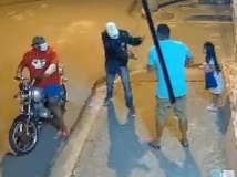 SAD: Father Walking with Daughter Robbed and Shot.