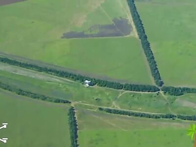 Ukrainian artillery destroys Russian howitzer and MLRS