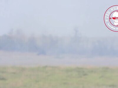 Ukrop Leapord Cooks Off After ATGM Strike 