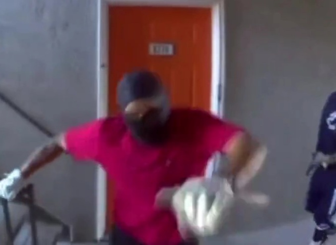 Failed mission for those two stupid sicarios 