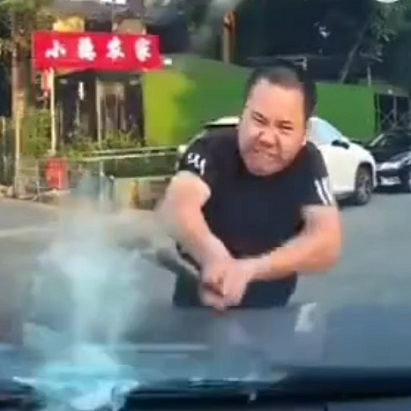 Instant Karma - That's What he Gets!!!