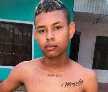 Transporting wounded gang member to hospital 