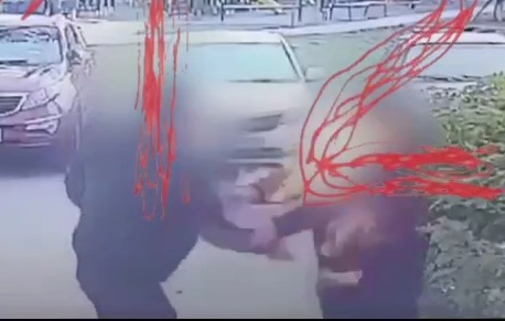 Moscow, a man set his ex on fire by pouring gasoline on her