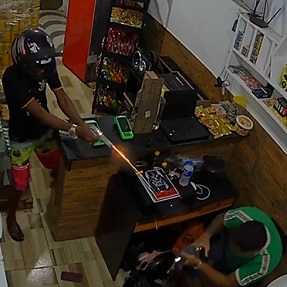 Gunman Is Too Quick For An Armed Ready Store Owner