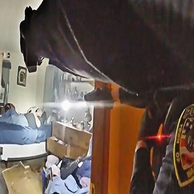 Armed Suspect Shot By Officers As He Raises Gun in Wallingford, Connecticut