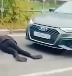 Female Clerk Runs Over Her Client Twice