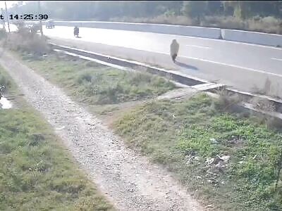 A man crosses the street but dies