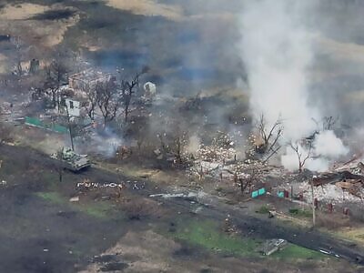 Western Equipment Getting Wrecked 