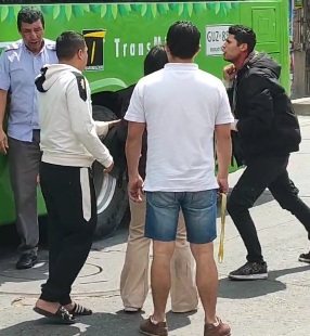 Aggressive young man beat bus driver for asking him for the ticket 