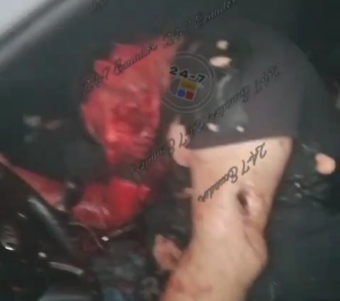 Car driver over killed by sicarios in his car 