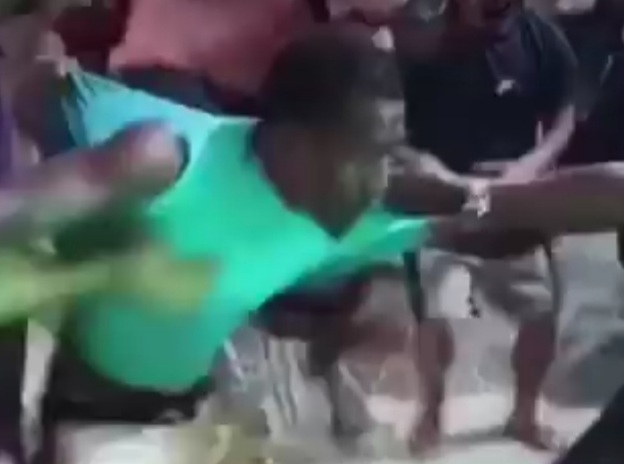 Thief savagely punished for trying to steal from lady 