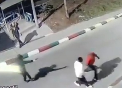 Father executed by sicario in front of his son 