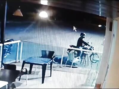 man tried to react that he was murdered in a robbery