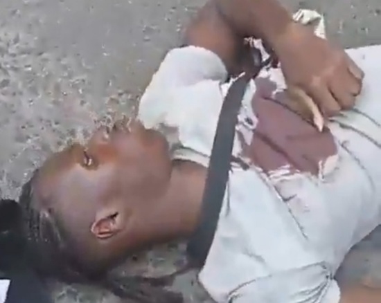 Police officer attacked with knife manage to kill the criminal 