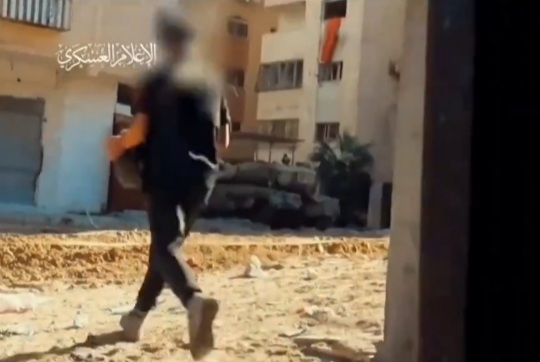 Qassami soldier blowing up Israeli tank and sniper eliminated enemies 