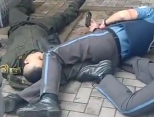 attempt robbery of a securities car leave two dead 