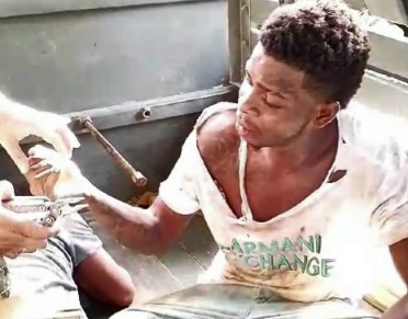 [DENAILING]Ecuadorian army having fun with arrested criminals 