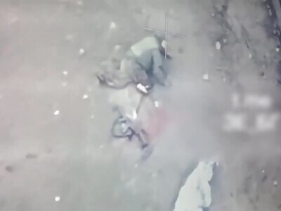 Russian Soldier Drags Himself Without Legs