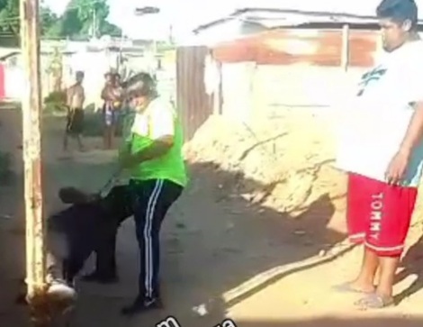 Thief punished hard for stealing from the wrong favela 