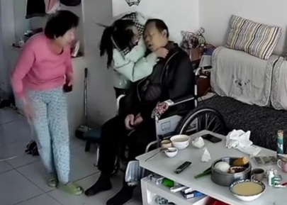 Disabled old man eating his lunch suffocated to death 