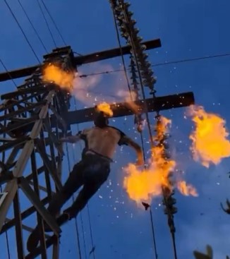 Man Electrocuted in a Shop Terminal