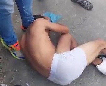 Thief punished for trying to steal from young girl 