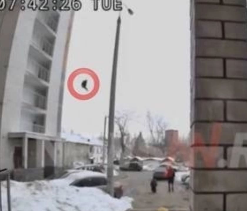 16th Floor Jumper Lands On A Car