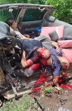 police officers die horribly on Brazilian highway