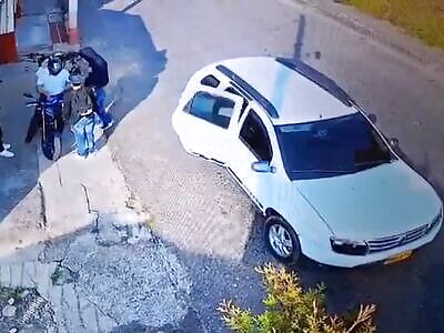 Jhon Freddy Arce, an official of the Mayor's Office of Anserma, is murdered leaving his house