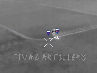 UA arty is destroying a Russian armored group