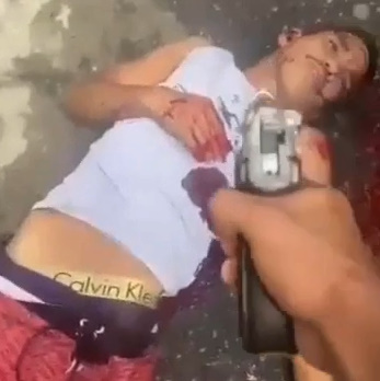 Sicario Finishes Off Rival At Close Range (Action & Aftermath)