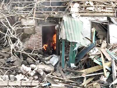 6 Russians are buried in the house