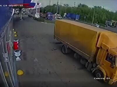 Reversing Truck Turns Babushka into IKEA-package