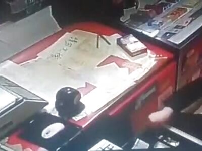 Dude Hacks Store Owner in the Head