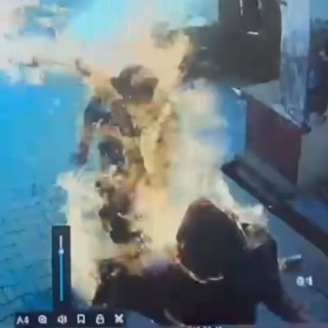 INDIA: 5 People Burned by Gas Cylinder Explosion