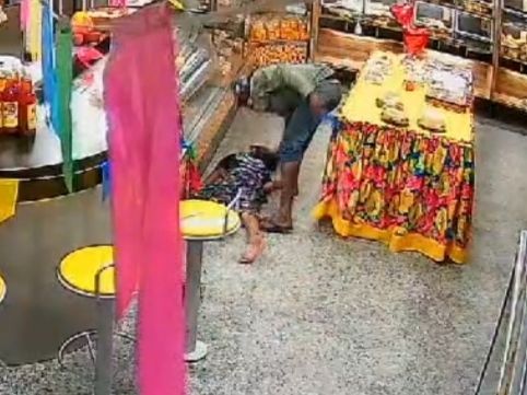 Man Beats Woman With Piece Of Wood In Brazil