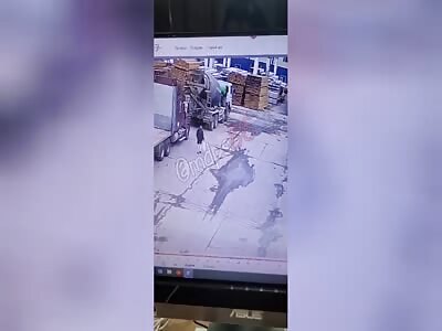  Man Crushed To Death By Cement Truck