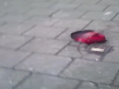 Criminal Beheaded in Amsterdam Put in front of Gangs Bar 