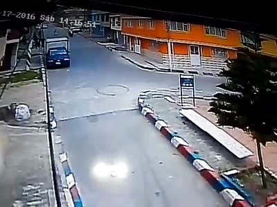 Police Motorcycle Chase Fail