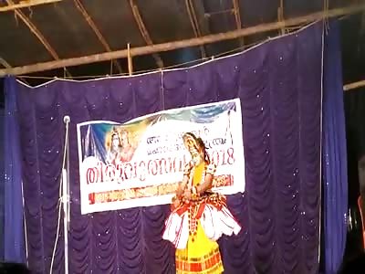 Dancer Collapses and Dies on Stage While Performing