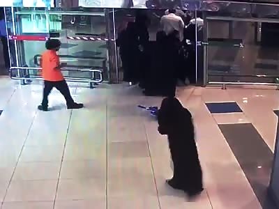 Kid Killed in Electric Skateboard Accident Inside Mall