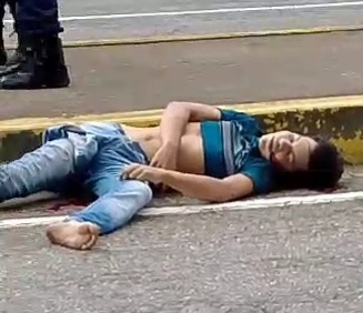 Two Colombia on motorcycle crashed dead 