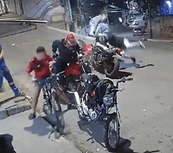 Deadly Head On Crash Of Motorcycles In Brazil (Full)