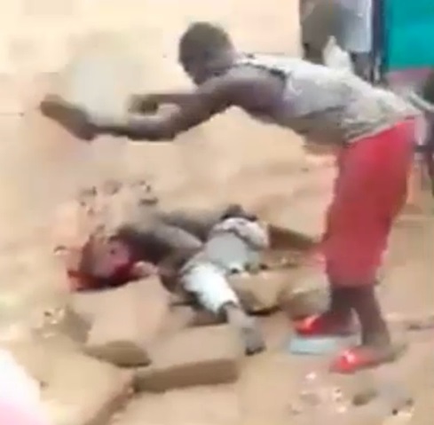 Mob Justice at Its Most Brutal ... Thief Savagly Stoned to Death in Front of Crowd
