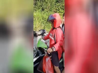 Two junior high school students compete with a truck and end up losing