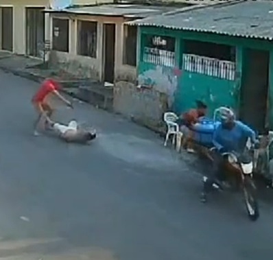 Dude Assassinated In Cold Blood (two angles)