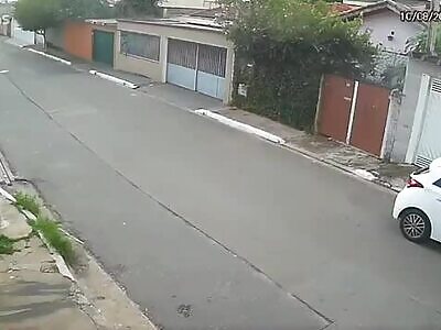 scum thief was shot by the police officer