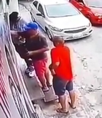 Argument Leads to Life Ending Head Shot (New Angle)