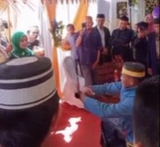 Idiot Accidentally Stabbed Himself During Celebration